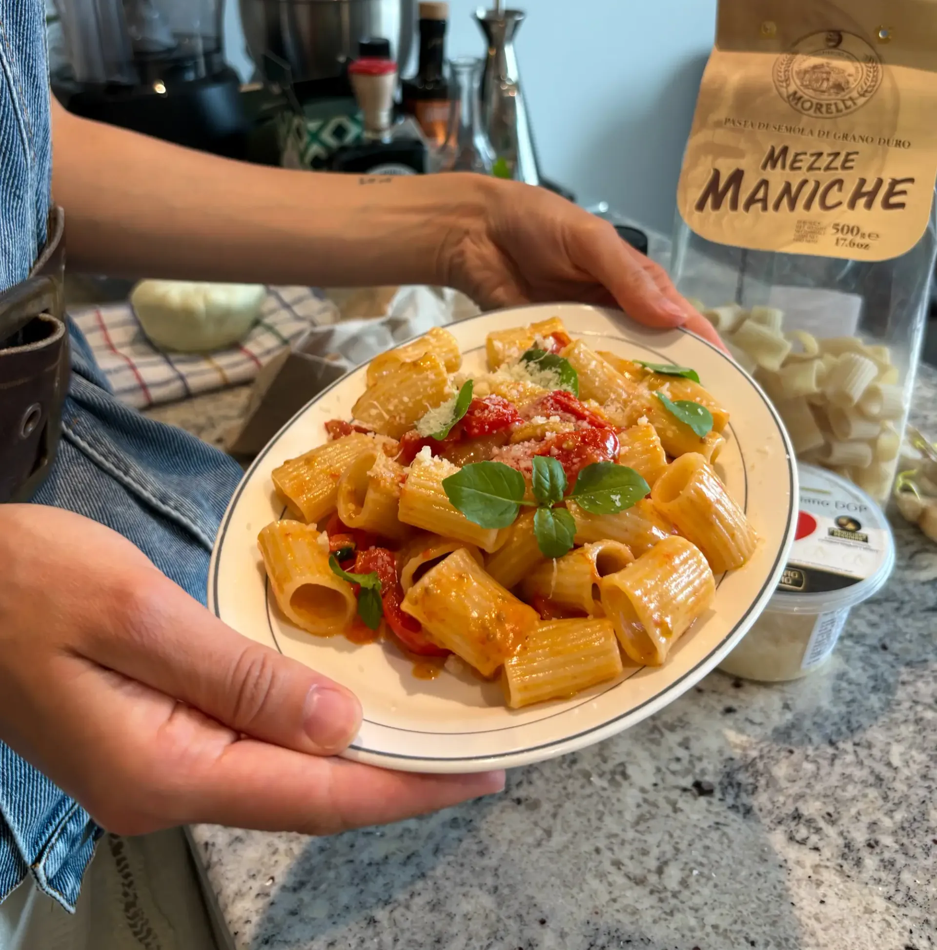 Makaronai su pomidorais (Pasta al Pomodoro)