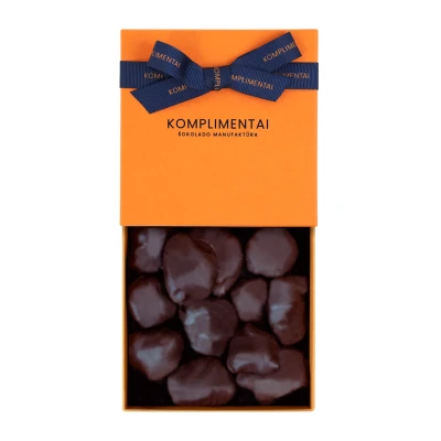 Slyvos juodajame šokolade