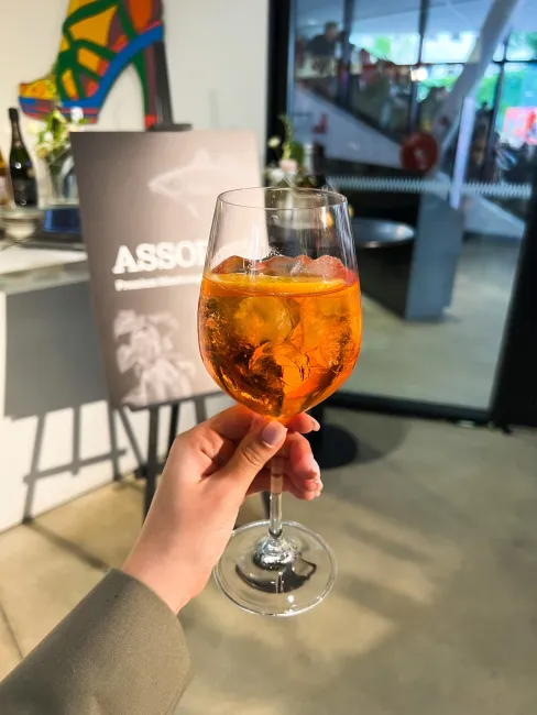 Nealkoholinis putojančios arbatos kokteilis APÉ-TEEZ